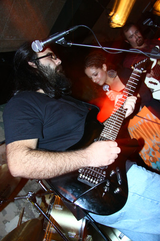 SAE LIS live 